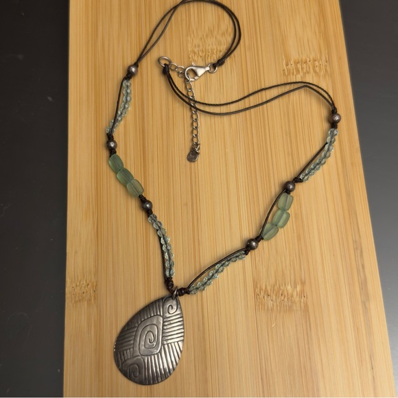 Silpada Jewelry - Silpada N2101 Retired glass & leather Necklace